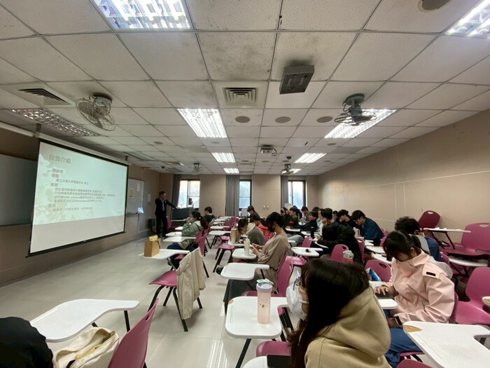 邀請衛生福利部國家中醫藥研究所助理研究員陳昶璋博士講演:臺灣中草藥產業介紹圖片