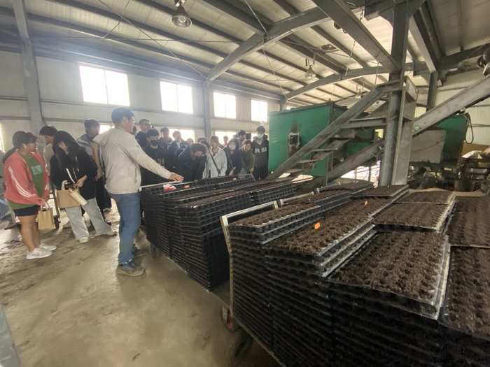 園藝暨生物技術學系辦理校外參訪_深化學生農業科技與產業實務學習圖片