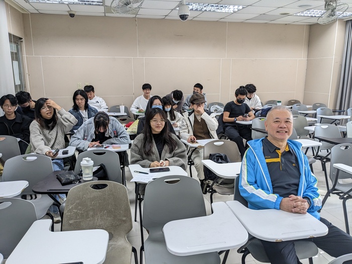 20251202職涯座談_講題 : 庭園造景與園藝設計之產業趨勢。圖片