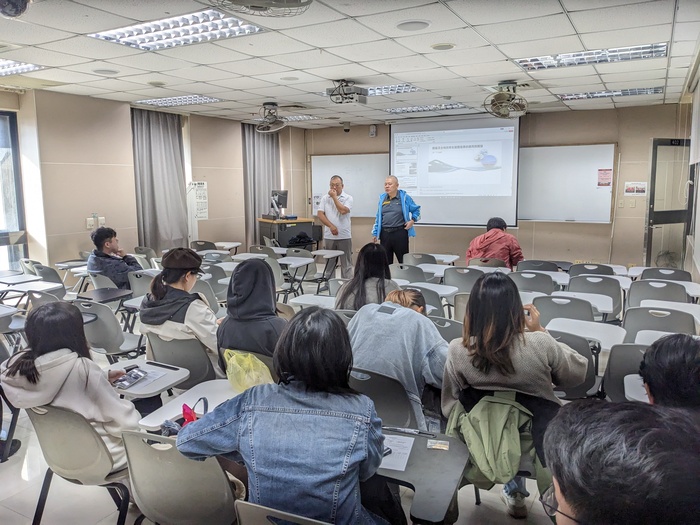20251202職涯座談_講題 : 庭園造景與園藝設計之產業趨勢。圖片